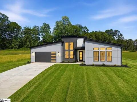 2021 Blessed Dr, Inman, SC 29349