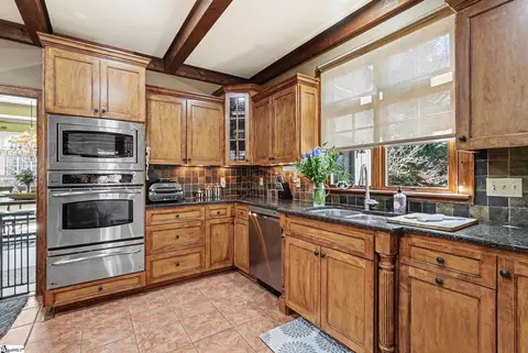 Kitchen - 2554 Deep Gap Farm Rd, Mill Spring, NC 28756 photo 4 of 5