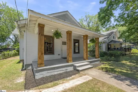 8 Bragg St, Greenville, SC 29611