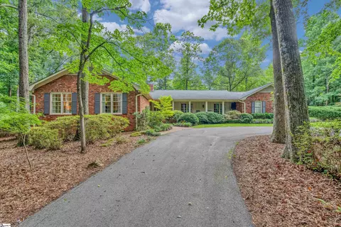 28 Rocky Creek Ln, Greenville, SC 29615
