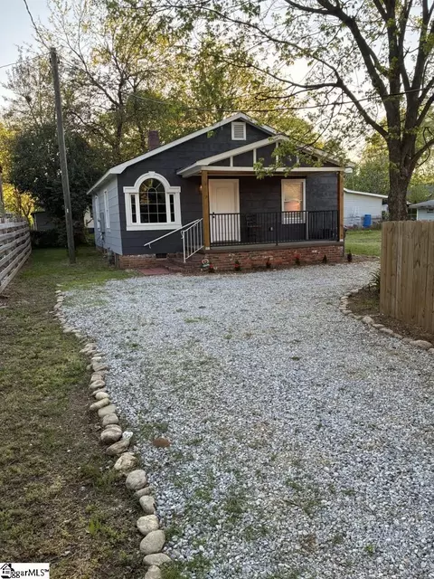 9 A Looper St, Greenville, SC 29611