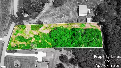 301 Clearview Rd, Travelers Rest, SC 29690