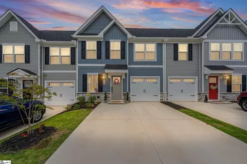186 Rhodell Ln, Greenville, SC 29605