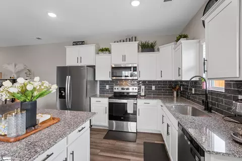 Kitchen - 107 Brown Cir, Easley, SC 29642 photo 1 of 3