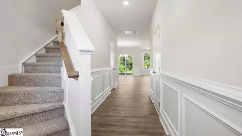 Entry Way - 610 Jules Ln, Moore, SC 29369 photo 2 of 8