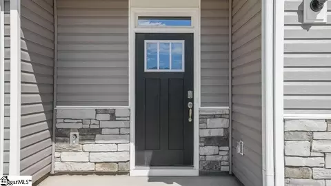 Entry Way - 610 Jules Ln, Moore, SC 29369 photo 1 of 8