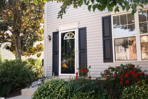 126 Waterford Park Dr, Greer, SC 29650
