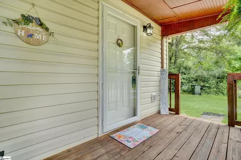 Exterior - 301 S E St, Easley, SC 29640 photo 7 of 11