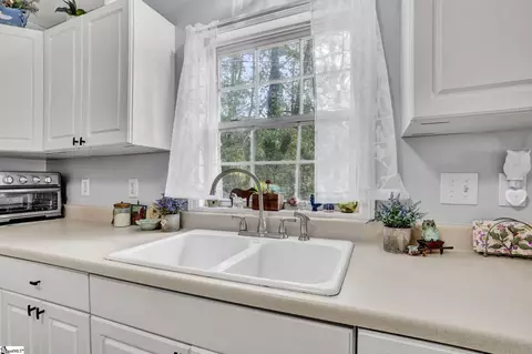 Kitchen - 301 S E St, Easley, SC 29640 photo 2 of 4