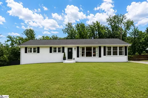 195 Stribling Cir, Spartanburg, SC 29301