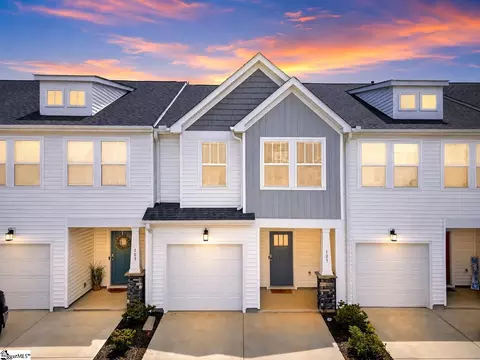 105 Marston Ln, Greenville, SC 29611