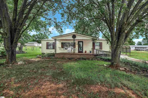 1004 Wiles Dr, Anderson, SC 29625