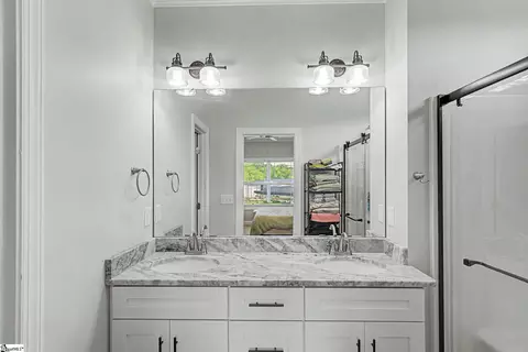 Bath - 231 Addison Cir, Pelzer, SC 29669 photo 2 of 4