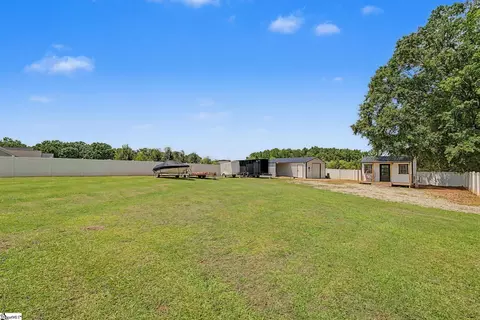 Exterior - 231 Addison Cir, Pelzer, SC 29669 photo 6 of 13