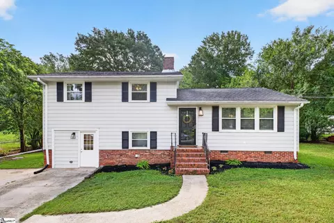 112 E Belvedere Rd, Greenville, SC 29605