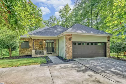 107 Blackfox Way, Sunset, SC 29685