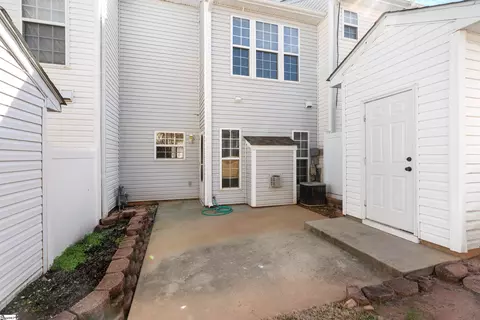 Exterior - 77 Spring Crossing Cir, Greer, SC 29650 photo 2 of 4