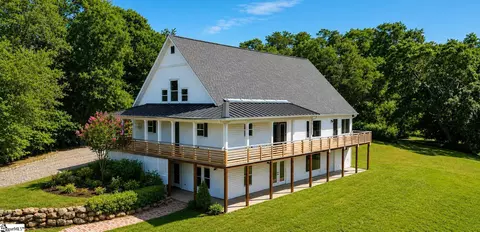 455 Aiken Chapel Rd, Taylors, SC 29687