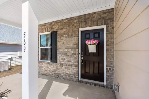 Entry Way - 569 Laxton Rd, Greer, SC 29651 photo 1 of 6