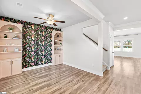 Entry Way - 569 Laxton Rd, Greer, SC 29651 photo 3 of 6