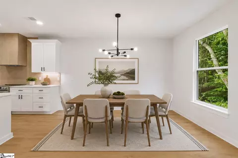 Dining - 128 Lyman Ave, Duncan, SC 29334 photo 1 of 1