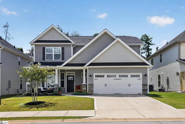725 Dottie Ct, Greenville, SC 29617