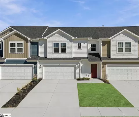 330 Ridgelea St, Fountain Inn, SC 29644
