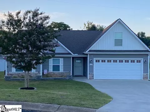 874 W Keepsake Ln, Inman, SC 29349