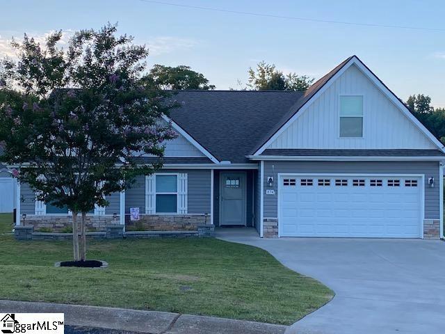 874 W Keepsake Ln, Inman, SC 29349