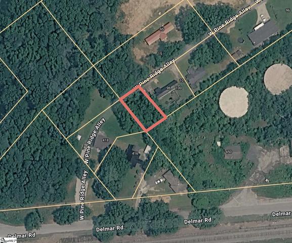 106 W Pine Ridge Aly, Spartanburg, SC 29302