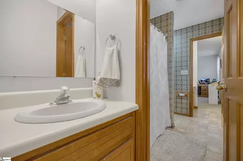 Bath - 5230 Olden Porter Rd, Pendleton, SC 29670 photo 6 of 6