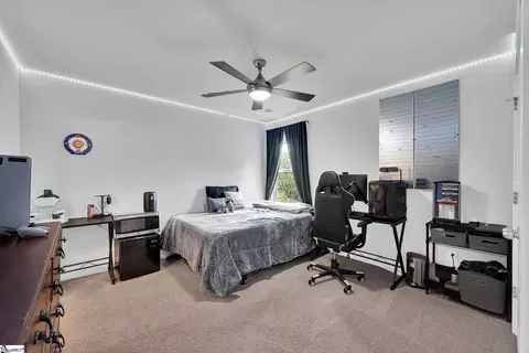 Bedroom - 729 Stringer Rd, Belton, SC 29627 photo 6 of 6