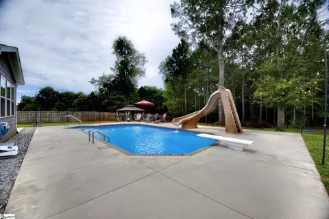 Exterior - 729 Stringer Rd, Belton, SC 29627 photo 5 of 14