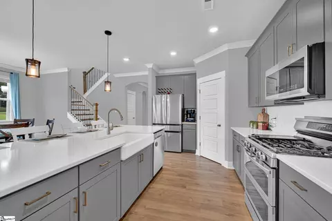 Kitchen - 729 Stringer Rd, Belton, SC 29627 photo 3 of 3