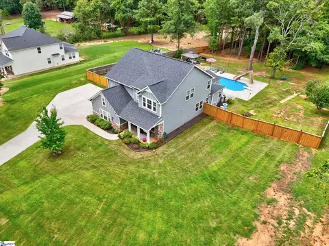 View/Area - 729 Stringer Rd, Belton, SC 29627 photo 2 of 3