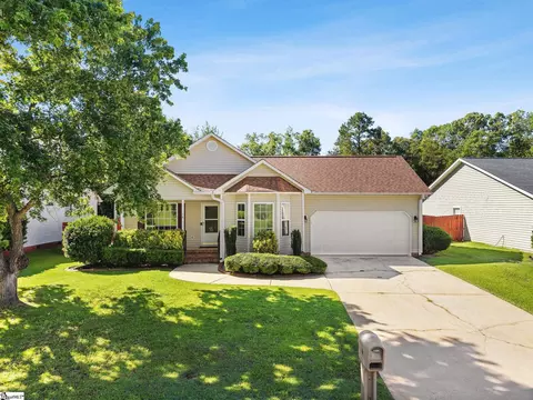 18 River Watch Dr, Greenville, SC 29605