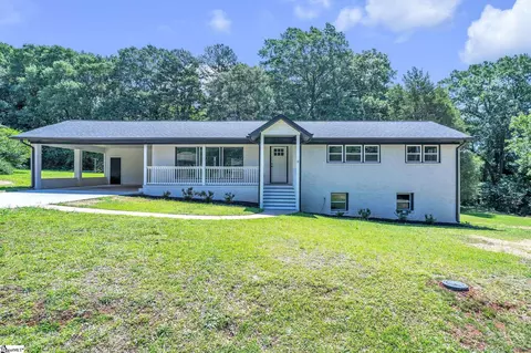 8 Alvin Dr, Greenville, SC 29605