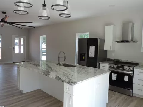 Kitchen - 384 Bailey Rd, Buffalo, SC 29321 photo 2 of 3