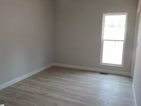 Bedroom - 384 Bailey Rd, Buffalo, SC 29321 photo 3 of 5