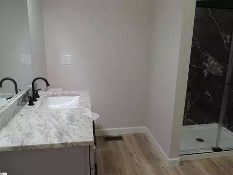 Bath - 384 Bailey Rd, Buffalo, SC 29321 photo 1 of 4