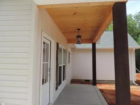 Exterior - 384 Bailey Rd, Buffalo, SC 29321 photo 8 of 9