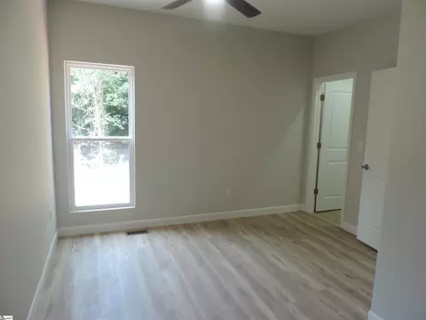 Bedroom - 384 Bailey Rd, Buffalo, SC 29321 photo 4 of 5