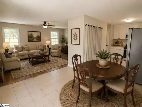 Dining - 228 Greenridge Dr, Moore, SC 29369 photo 1 of 2