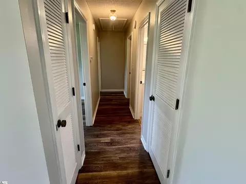 Entry Way - 228 Greenridge Dr, Moore, SC 29369 photo 4 of 4