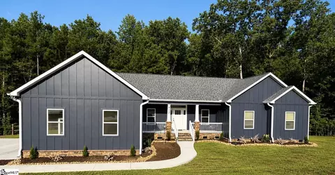 912 Watercrest Rd, West Union, SC 29696