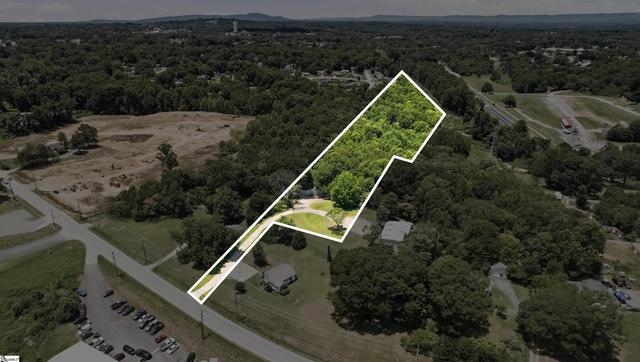 663 Arlington Rd, Greer, SC 29651