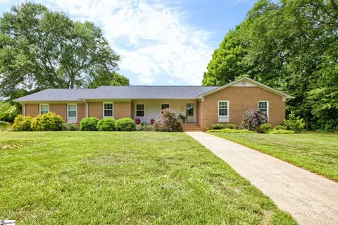 110 Swindon Cir, Greenville, SC 29615