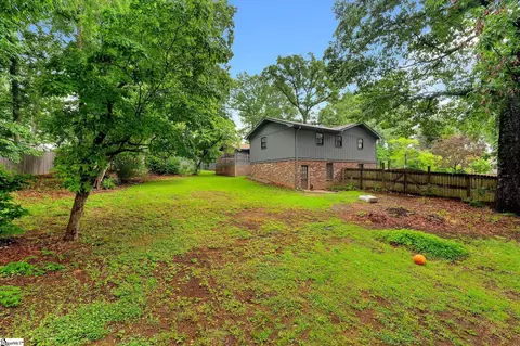 Exterior - 127 White Oak Dr, Easley, SC 29642 photo 6 of 7