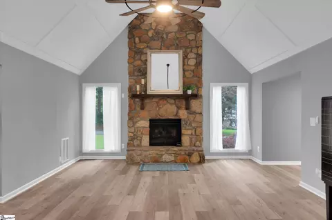 Living - 127 White Oak Dr, Easley, SC 29642 photo 1 of 4