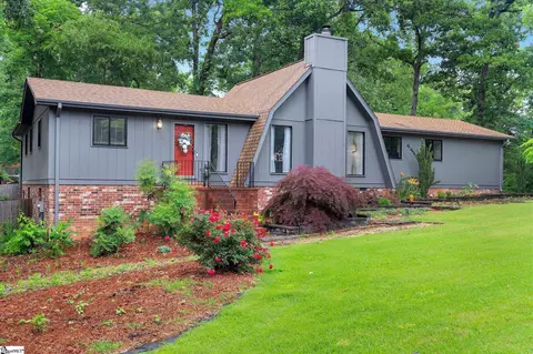 Exterior - 127 White Oak Dr, Easley, SC 29642 photo 2 of 7